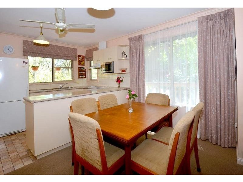 11 Second Avenue, Bridgewater SA 5155