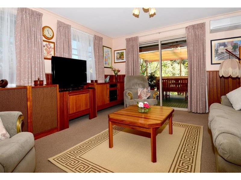 11 Second Avenue, Bridgewater SA 5155
