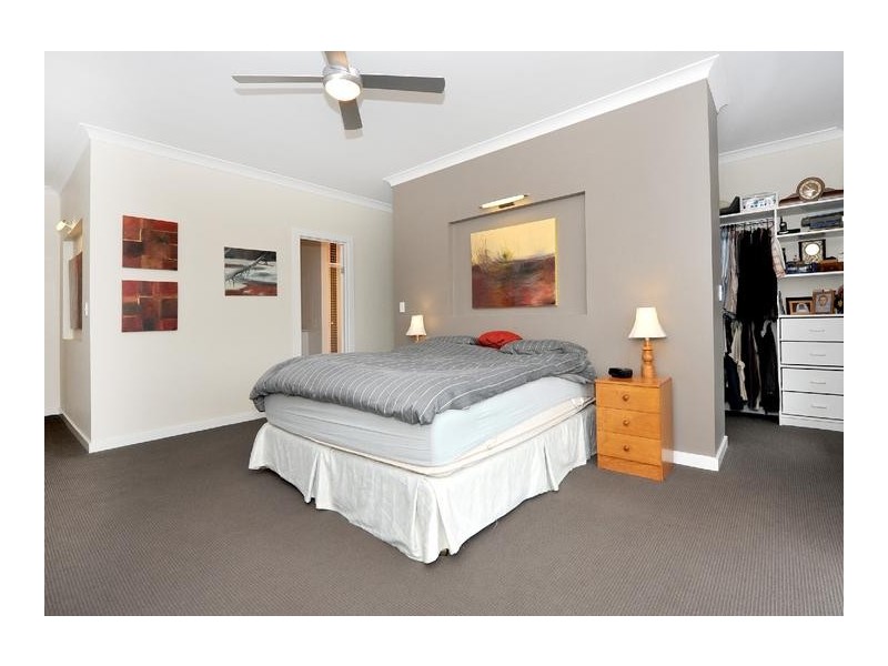 930 Old Bull Creek Road PARIS CREEK, Meadows SA 5201