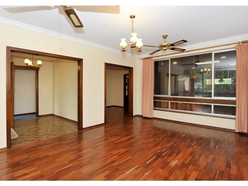 4 Fleet Street, Bridgewater SA 5155