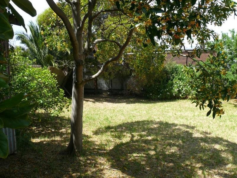 12 Deemster Avenue, Christies Beach SA 5165