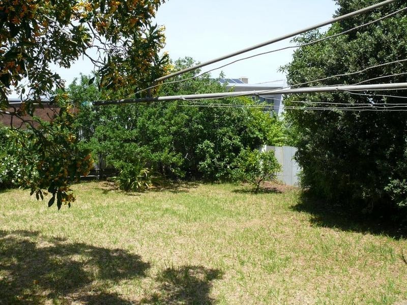 12 Deemster Avenue, Christies Beach SA 5165