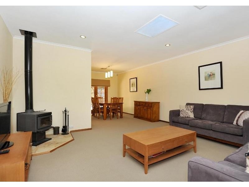 3 Millar Ave, Crafers SA 5152