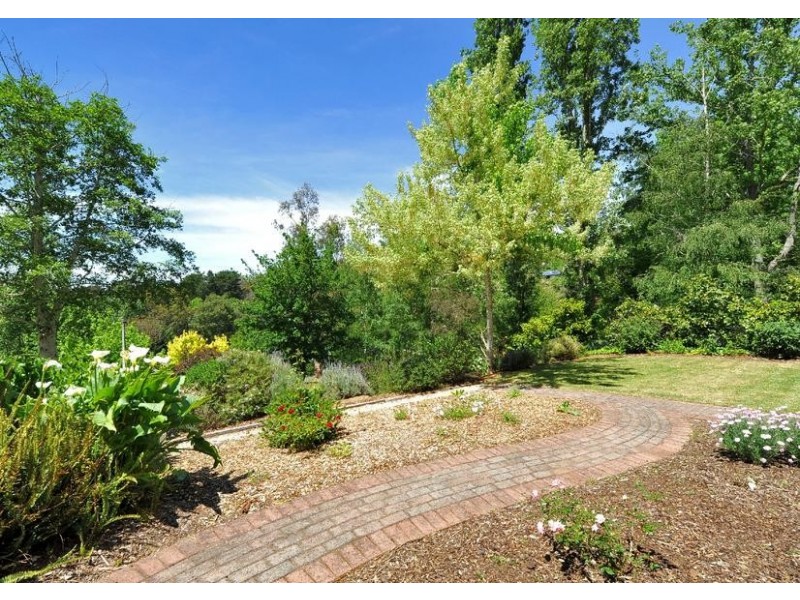 3 Millar Ave, Crafers SA 5152