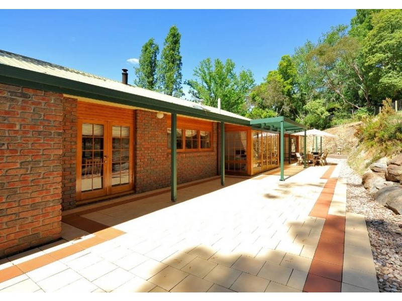 3 Millar Ave, Crafers SA 5152