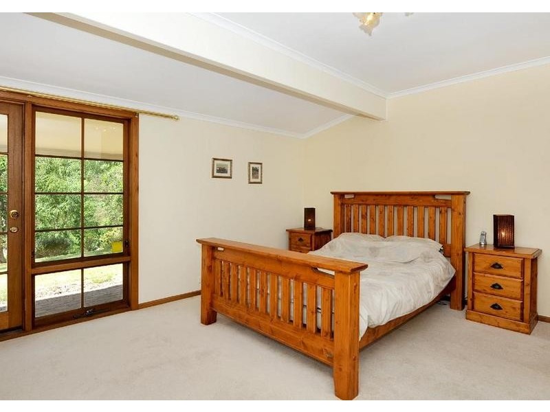 3 Millar Ave, Crafers SA 5152