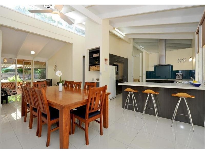 2 Devon Avenue, Stirling SA 5152