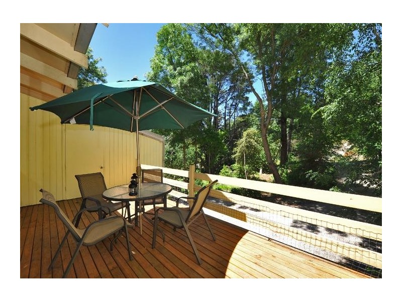 2 Devon Avenue, Stirling SA 5152