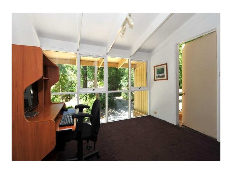 2 Devon Avenue, Stirling SA 5152