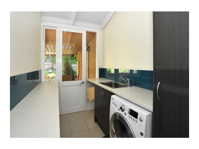 2 Devon Avenue, Stirling SA 5152