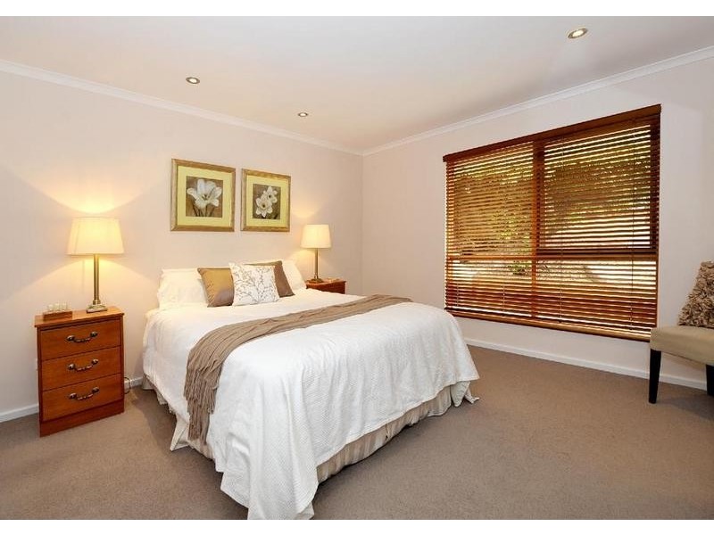 24 Jerilderie Drive, Happy Valley SA 5159