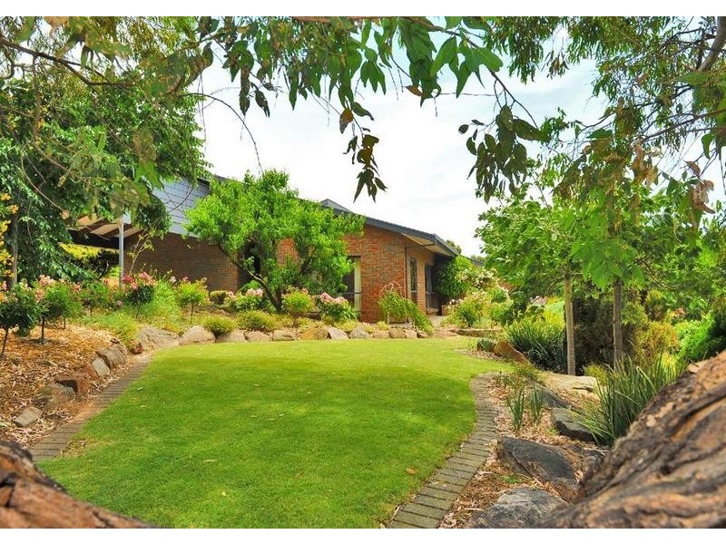 24 Jerilderie Drive, Happy Valley SA 5159