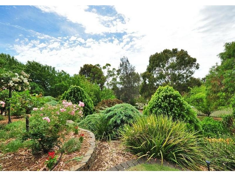 24 Jerilderie Drive, Happy Valley SA 5159
