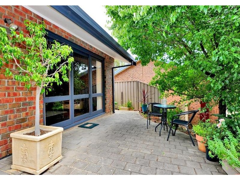 24 Jerilderie Drive, Happy Valley SA 5159