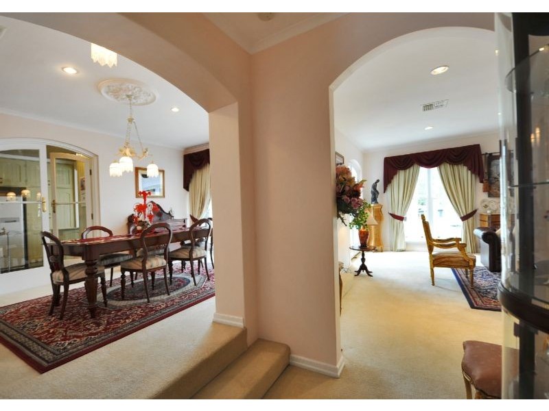 17 Bracken Road, Stirling SA 5152