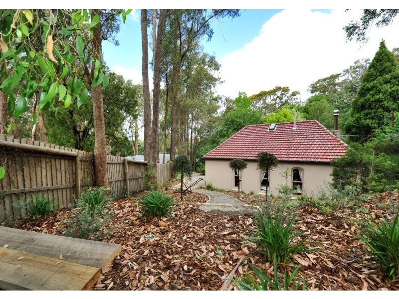 17 Bracken Road, Stirling SA 5152