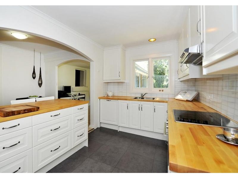 1 Howard Drive, Stirling SA 5152