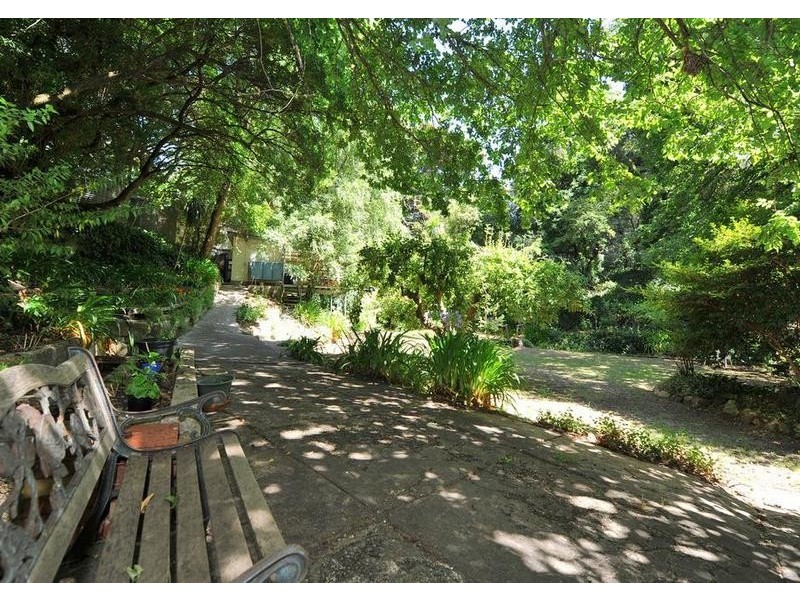 1 Howard Drive, Stirling SA 5152