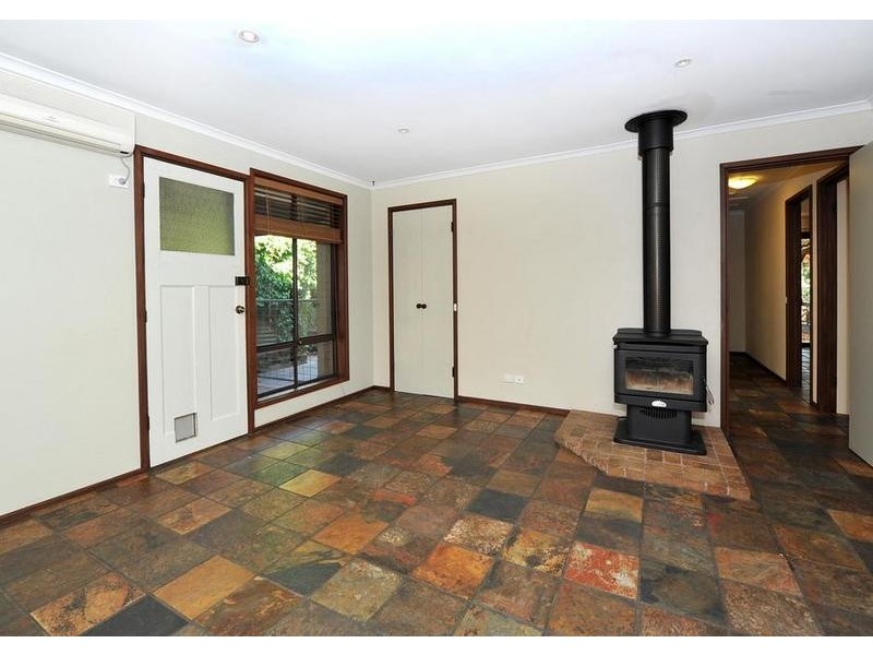 21 Oak Avenue, Bridgewater SA 5155