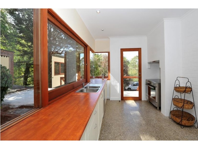 5 Gould Road, Stirling SA 5152