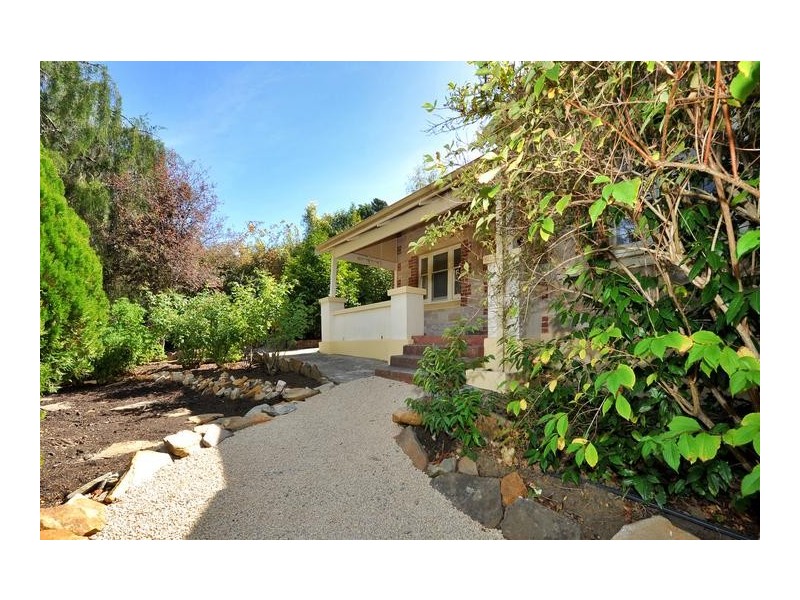 5 Gould Road, Stirling SA 5152