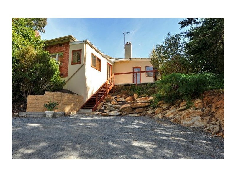 5 Gould Road, Stirling SA 5152