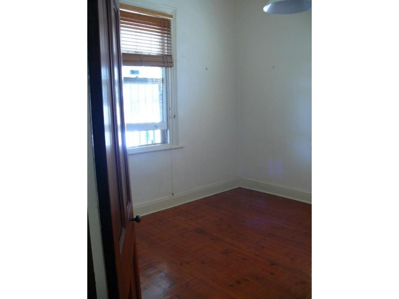 13 Hawker Street, Bowden SA 5007