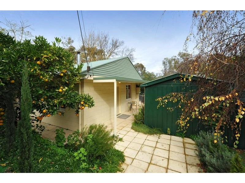 4 Fourth Avenue, Bridgewater SA 5155