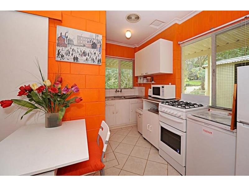 4 Fourth Avenue, Bridgewater SA 5155