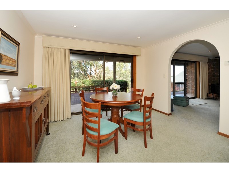 37 Sheoak Road, Crafers West SA 5152