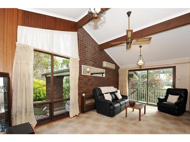 17 Wattle Tree Road, Bridgewater SA 5155