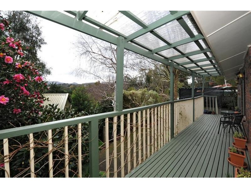 17 Wattle Tree Road, Bridgewater SA 5155