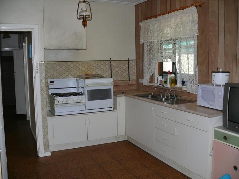 6 Greenasche Grove, Seacombe Gardens SA 5047