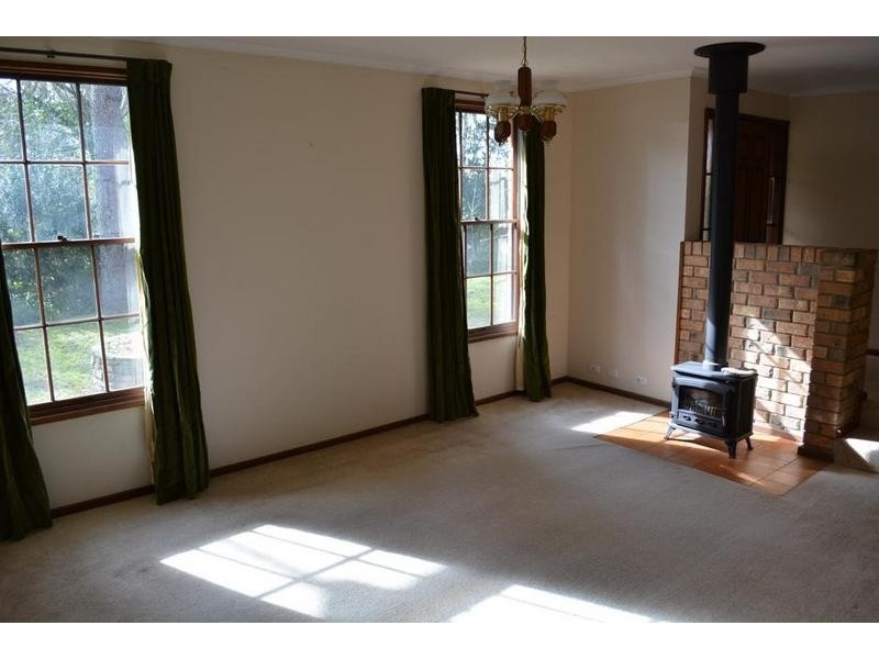 2 Erica Rd, Heathfield SA 5153