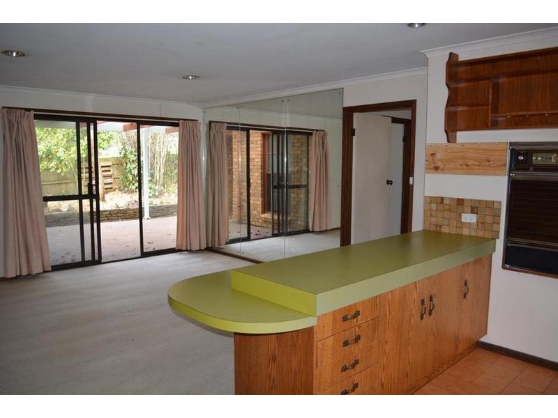 2 Erica Rd, Heathfield SA 5153