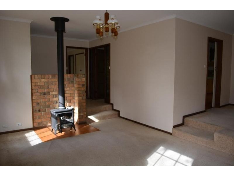 2 Erica Rd, Heathfield SA 5153