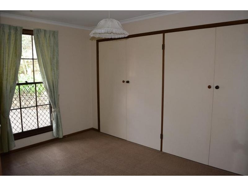 2 Erica Rd, Heathfield SA 5153