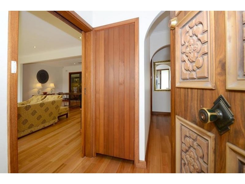 4 Goldsack Avenue, Coromandel Valley SA 5051
