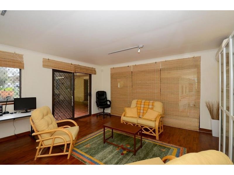 4 Goldsack Avenue, Coromandel Valley SA 5051