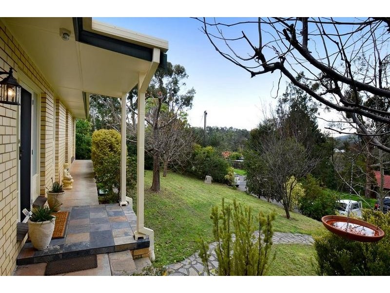 4 Goldsack Avenue, Coromandel Valley SA 5051