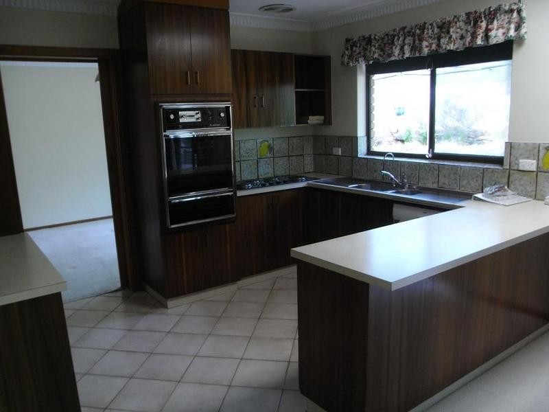 8 Krowalle Crescent, Hawthorndene SA 5051