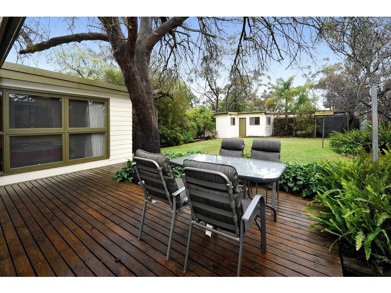 11 Bowman Avenue, Belair SA 5052