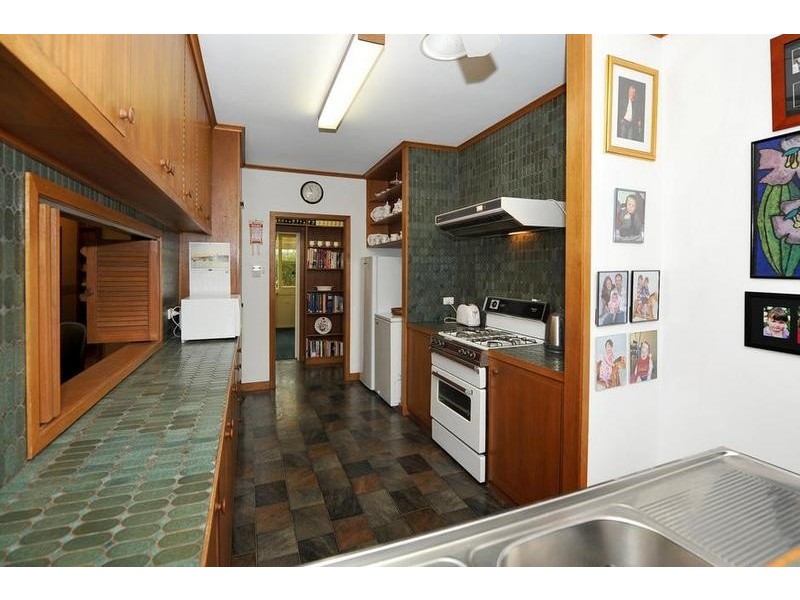 11 Bowman Avenue, Belair SA 5052