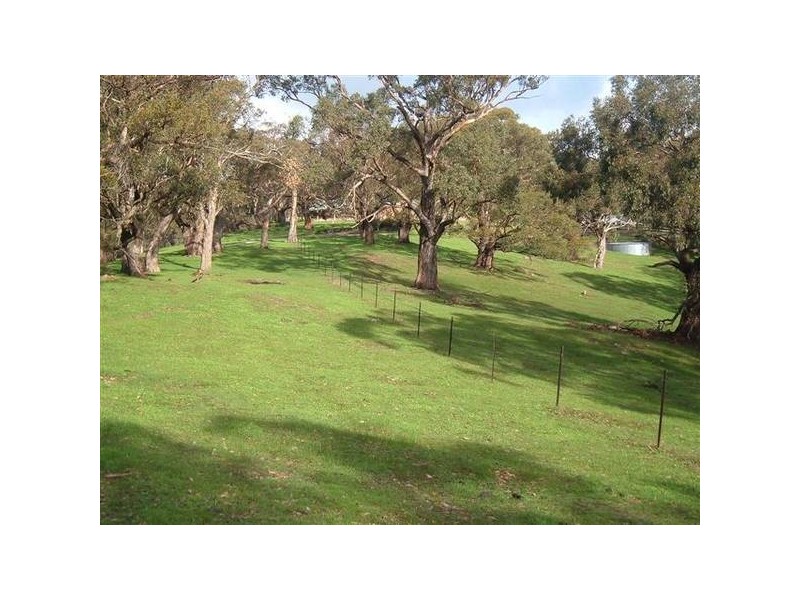 901 Greenhills Road, Meadows SA 5201