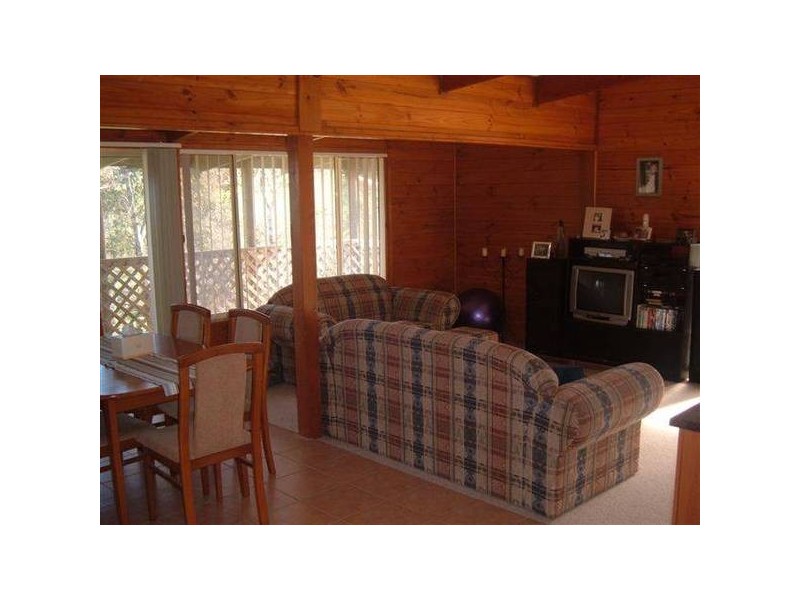 Lewis St, Cherry Gardens SA 5157