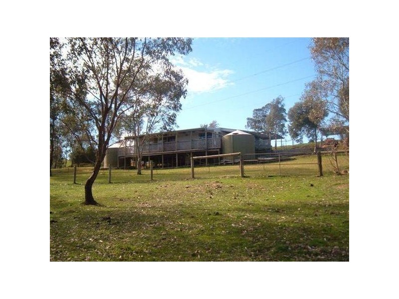 Lewis St, Cherry Gardens SA 5157