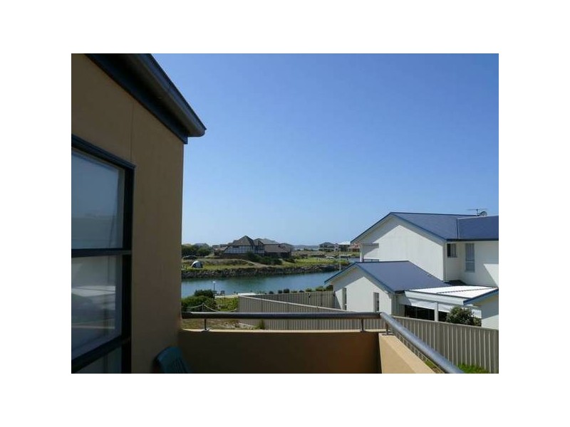 8 Arcadia Avenue, Hindmarsh Island SA 5214