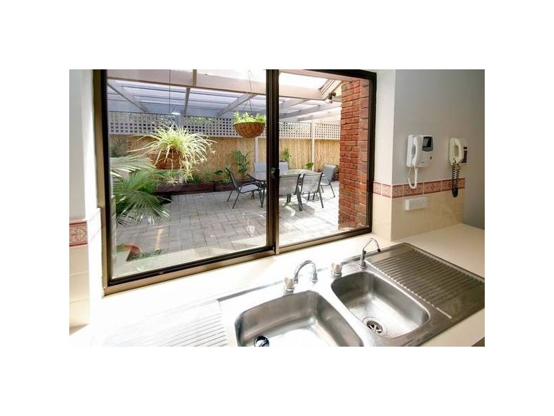 18 Songlark Grove, Flagstaff Hill SA 5159