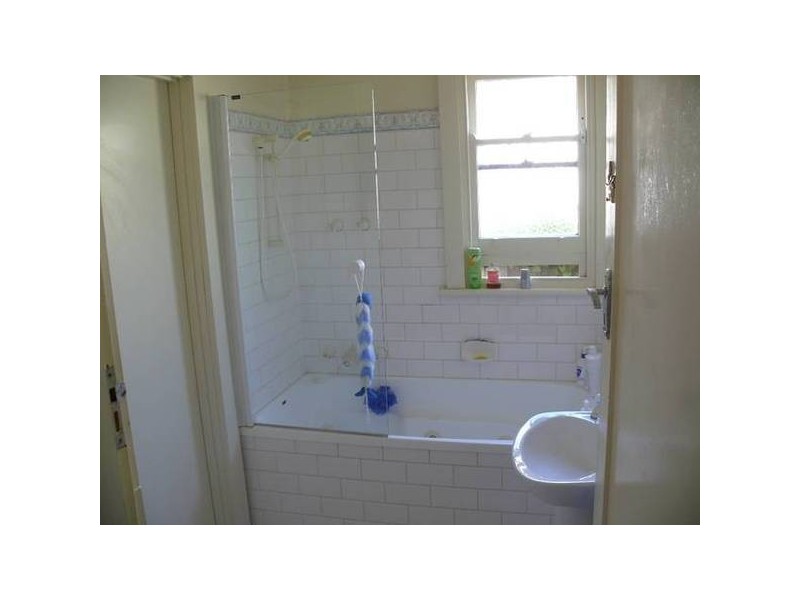 34 Gloucester Ave, Belair SA 5052