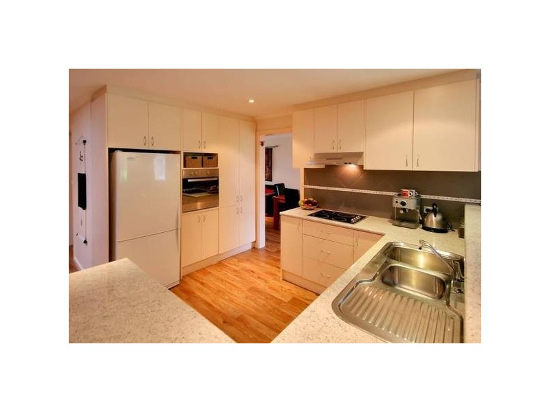 11 Rankeys Hill Rd, Hawthorndene SA 5051